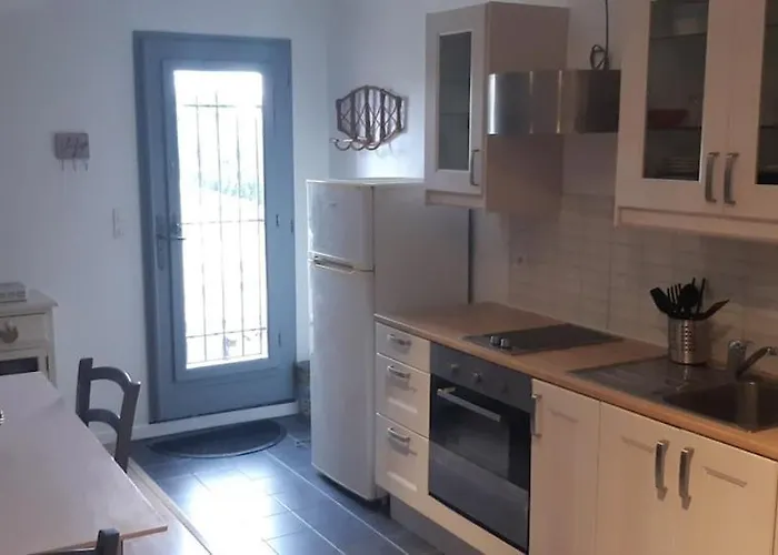 Διαμέρισμα Le De Corinne *